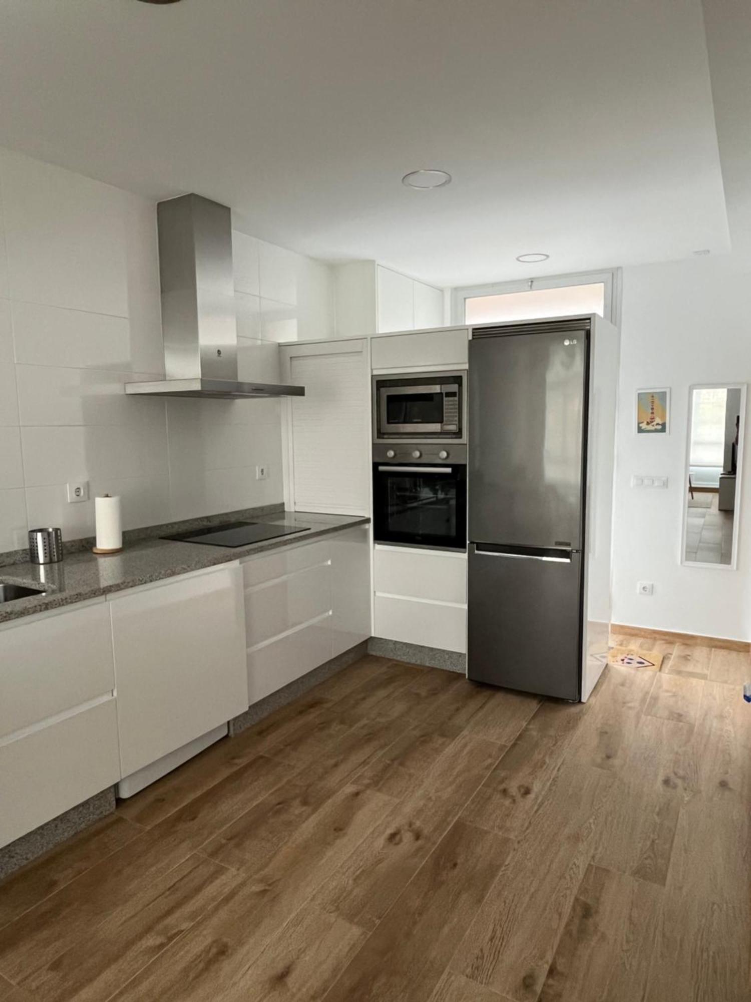 Apartamento Paseo Maritimo Camelle Luaran gambar